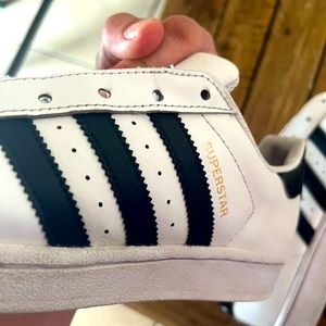 Adidas Superstar size 5 1/2 big Boys,size 7 1/2 woman